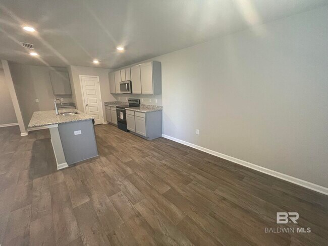 Photo - 20687 Mercury Dr Apartamento