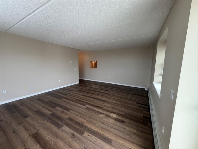 Photo - 79-14 Rockaway Beach Blvd Unidad 7C