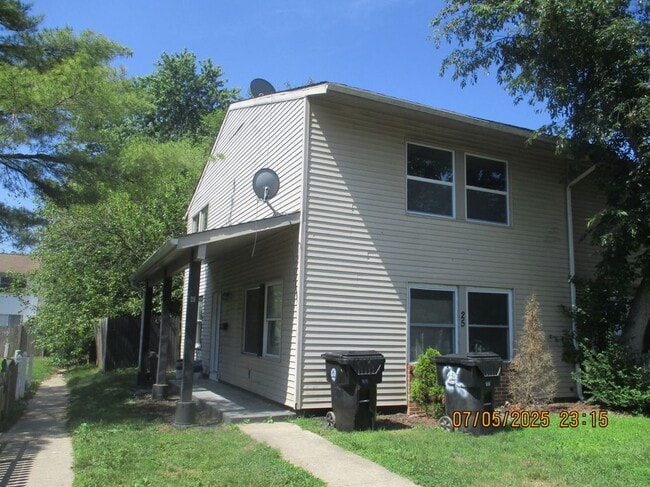 Building Photo - 25 Medford Ct Rental