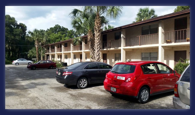 Tha Palms Apartments - Tha Palms Apartments