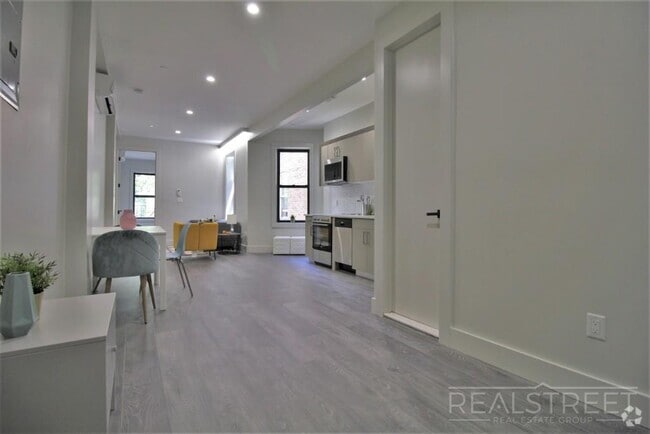 Building Photo - Brand New 1 Bed w Full Kitchen Amenities i... Unit 1A Rental