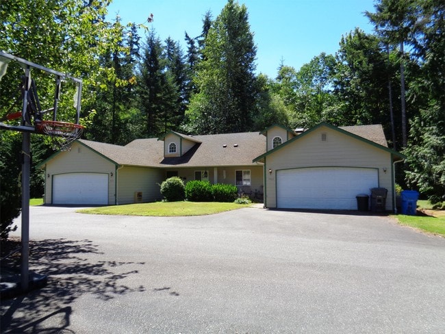 Building Photo - 7429 84th Ave Ct NW