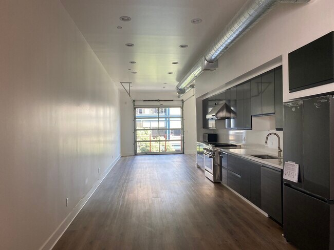 Brand new kitchen with new refrigerator & dishwasher - 212 Marine St Unidad 304