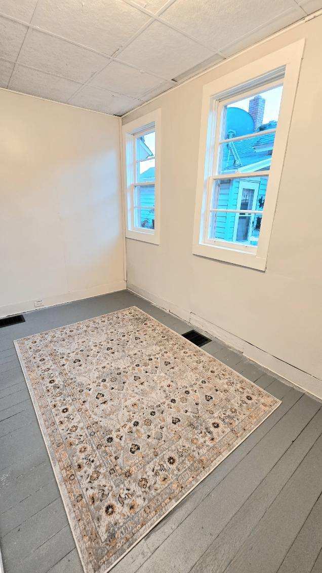 Photo - 231 E 12th St