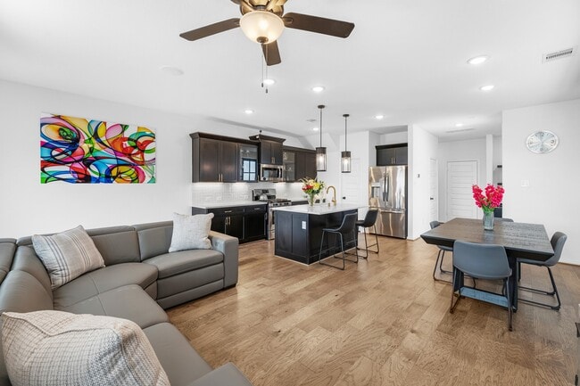 Photo - 27903 Western Crk Ct