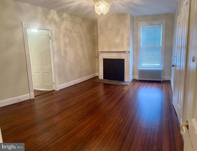 Photo - 606 Caroline St Unit A