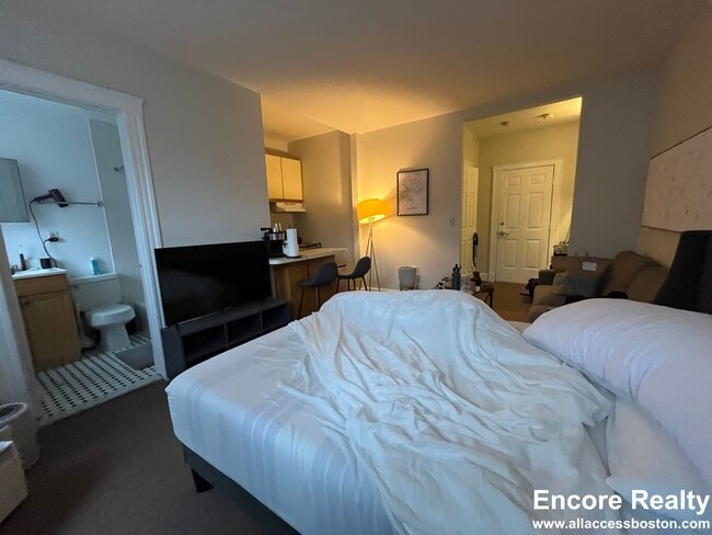 Photo - 8 Aberdeen St