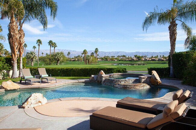 79702 Mission Dr E