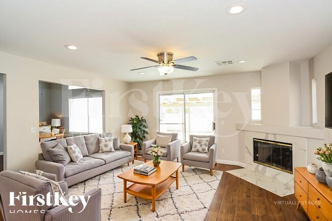 Photo - 1800 Navajo Lake Way