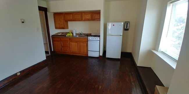 Building Photo - 448 Seville St Unit 3rd