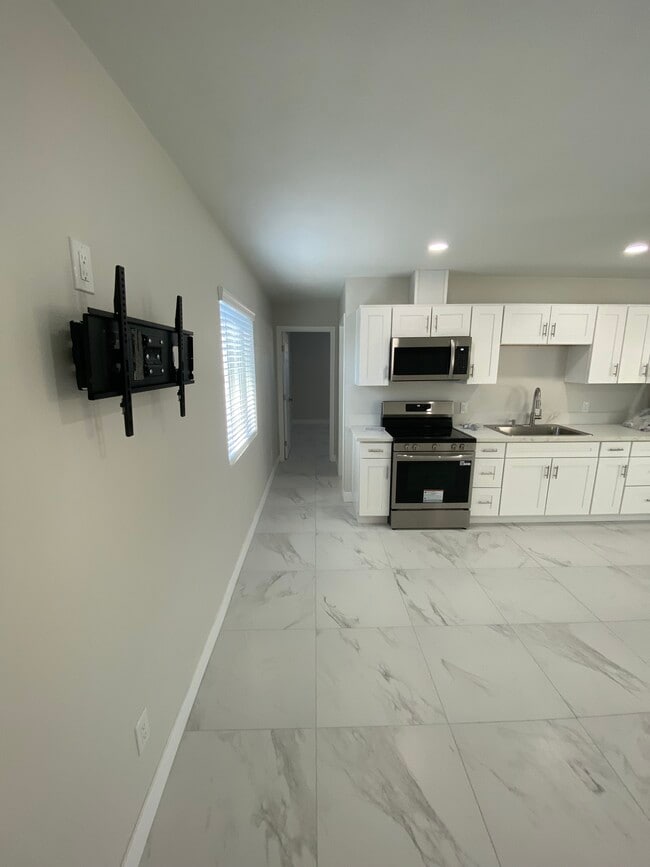 Photo - 697 S 5th St Unit 697 s 5th st Brawley CA