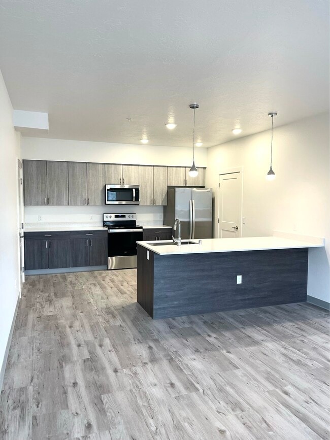 3905 South Dishman Mica Road, Apartment Unit 407 Unit 407 Spokane