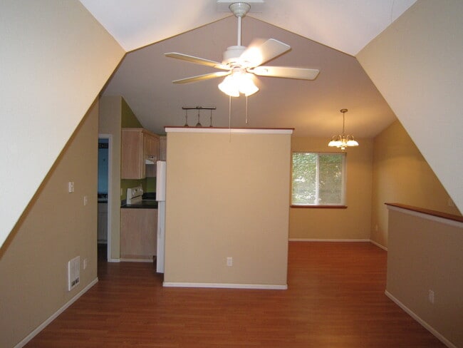 Photo - One Bedroom Apartment Above House, Close t... Unit 1102