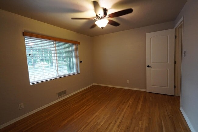 Photo - 2806 San Pedro Dr NE