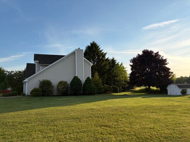 Photo - 3625 N Roger Dr