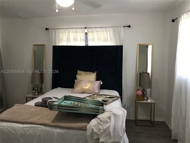 Photo - 5145 NW 5th Ave