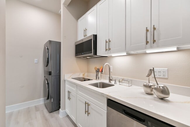 Photo - 3514 Noah St Unit B