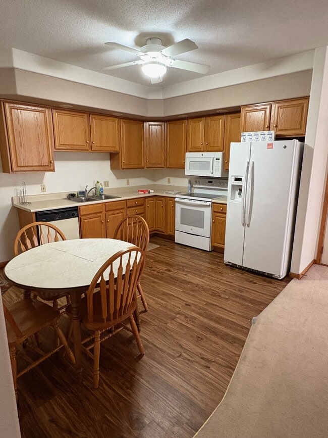 Photo - 1104 E 15th St