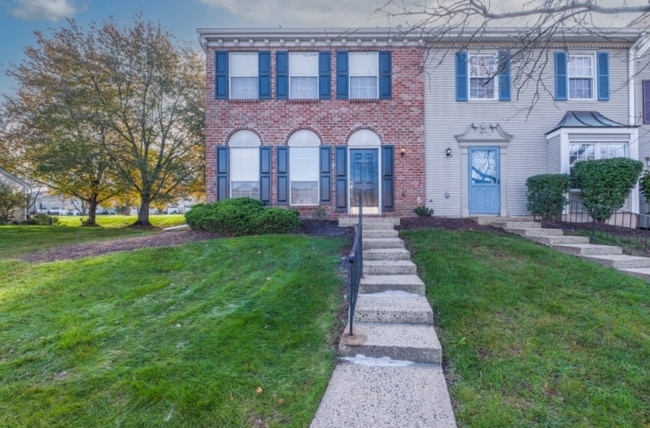 Building Photo - 1101 Doolittle Dr