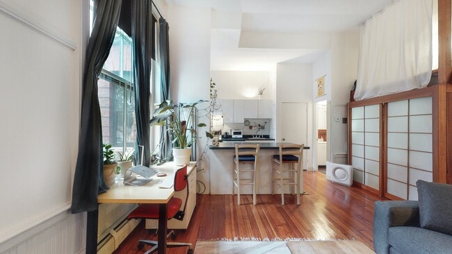 Building Photo - 25 Atherton St Unit 2