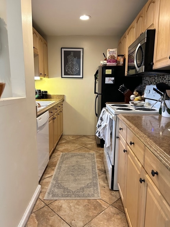 Photo - 390 Riverway Unit 8