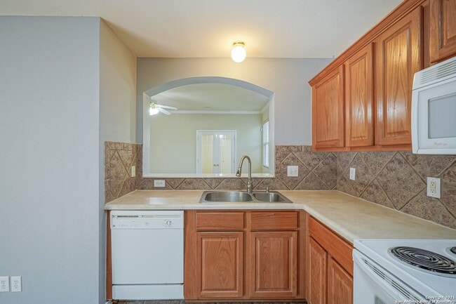 Photo - 7703 Wexford Square