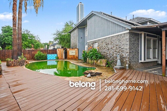 Photo - 431 N Hampton Ct