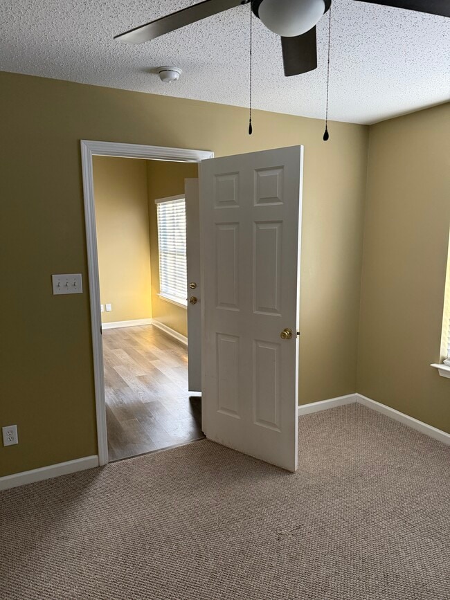 Photo - 1914 Ray Alexander Dr