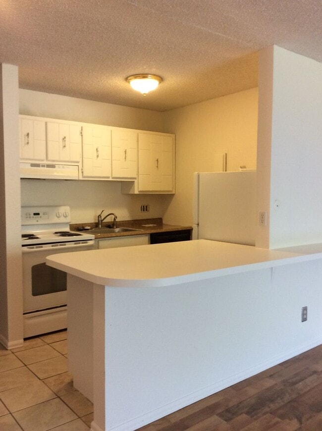 Photo - 3250 O'Neal Cir Unit K32