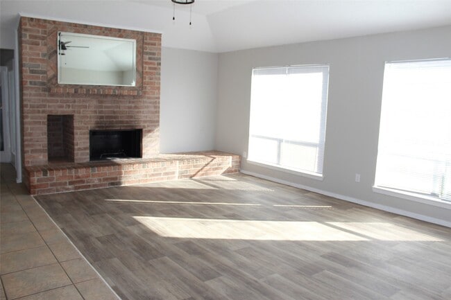 Photo - 4406 Lost Lake Ln