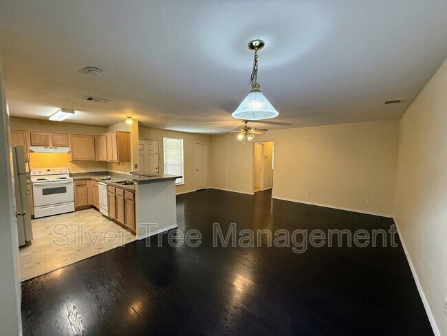 Photo - 319 Austin Ave