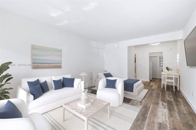 Building Photo - 635 8th St Unit 106