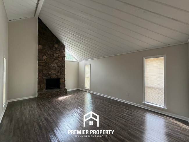 Photo - Newly Renovated 3BR/2BA in 38135 | Vaulted Ceilings, Fireplace & Formal Dining