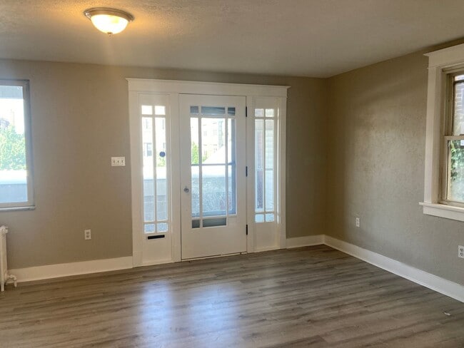 927 Brookline Blvd Unit 1