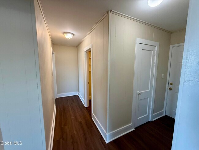 Photo - 751 Hudson Ave Unit 2