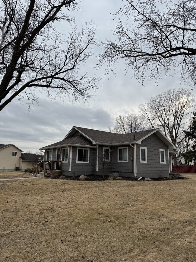 Front of house - 609 Davis St Casa