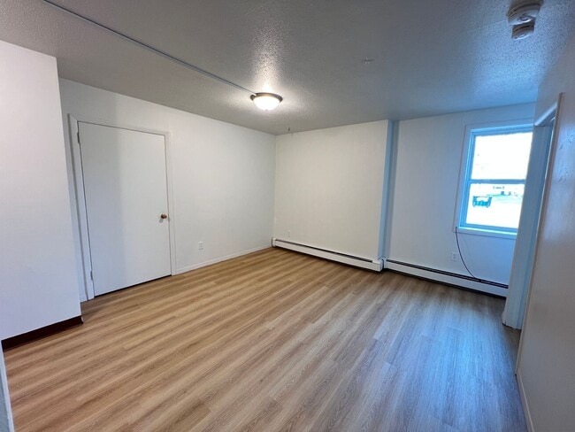 Photo - 1 Bedroom Apartment AVAILABLE JUNE!!! Unit 1516 N 16th St - 6
