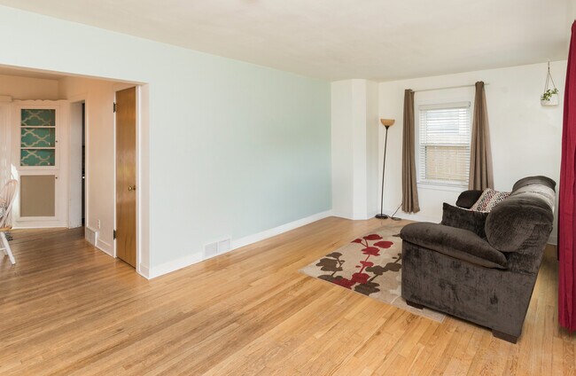 Photo - 2822 34th St