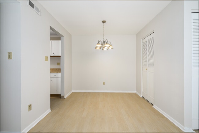Oak Forest Apartments