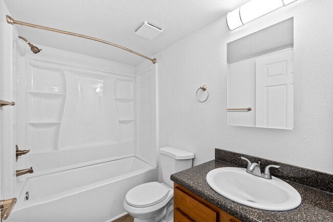 Photo - Emerald Place Apartments