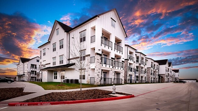Welcome to Southgate Apartments, where modern living meets convenience. Enjoy spacious residences with stunning views and top-notch amenities that cater to your lifestyle. Ready to elevate your living experience? Schedule a tour today!