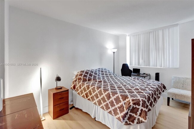 Photo - 7501 E Treasure Dr