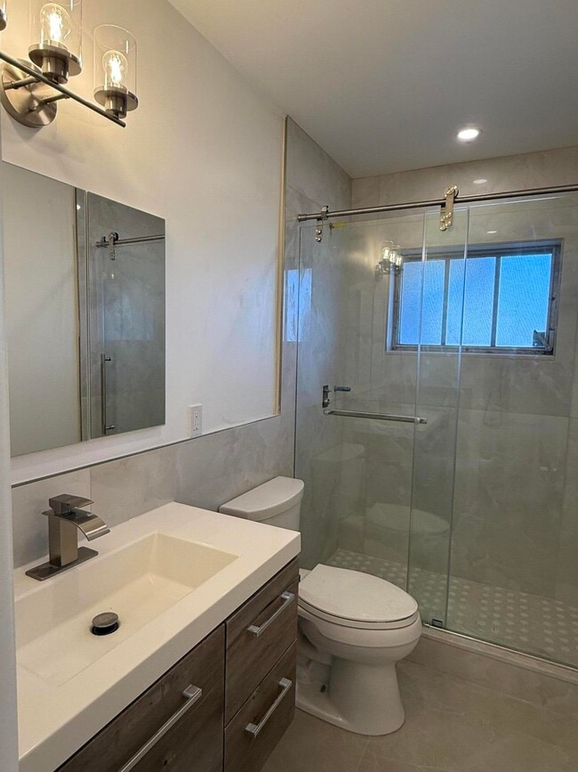 Photo - 2630 Emory Dr W Unit #F