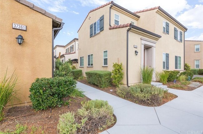 Beautiful 4 Bedroom Home in Murrieta! - Beautiful 4 Bedroom Home in Murrieta!