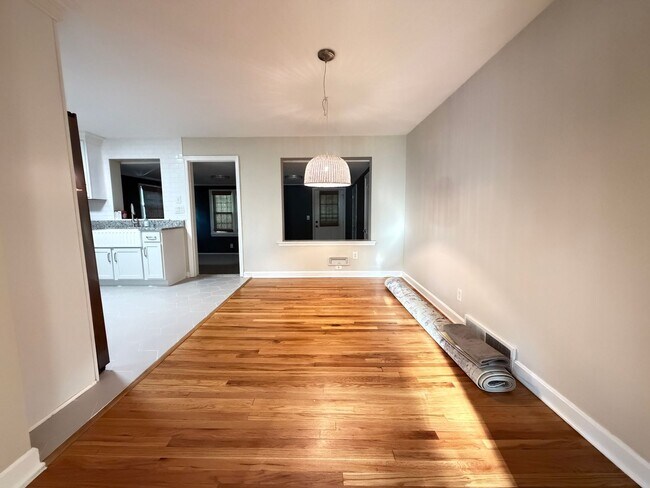 Photo - The 3 Bedroom In St. Matthews You've Been Looking For!