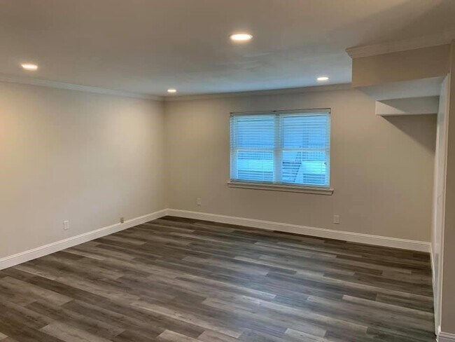 Photo - 8714 Ilona Ln Unit 6