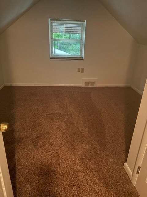 Photo - 212 Lutz Rd
