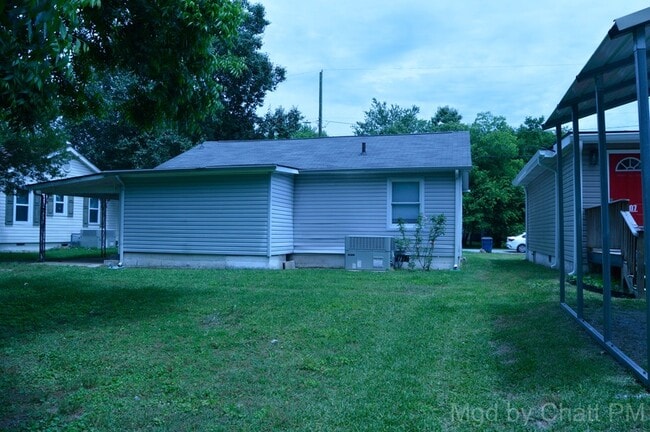Building Photo - 805 Carden Ave