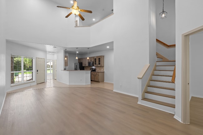 Building Photo - 10302 Buffum St Rental