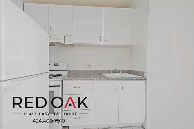 Photo - 723 S Mansfield Ave Unidad 205